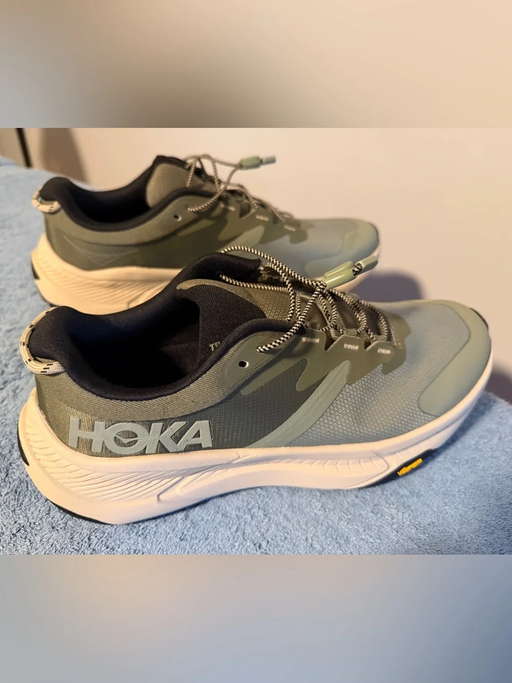HOKA men's Transport Vibram running/trail shoes - 9D